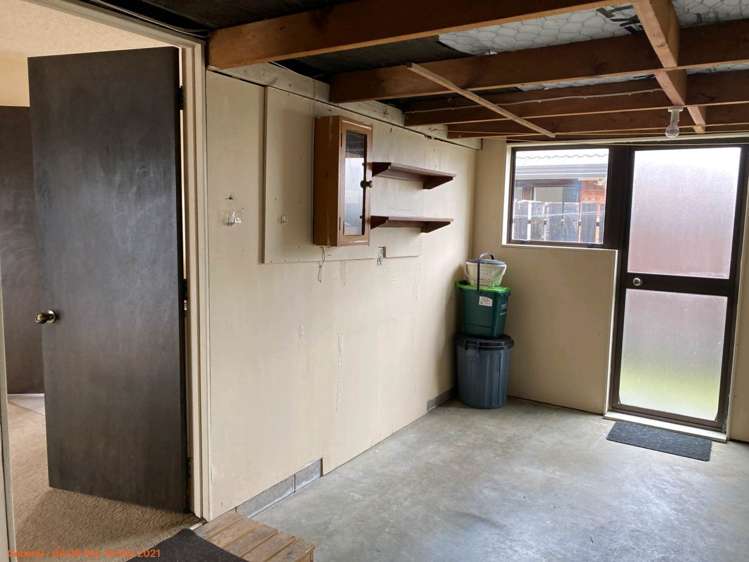 2/10 Wellington Street Papakura_8