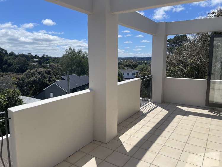 19/8 Monte Cassino Place Birkdale_5