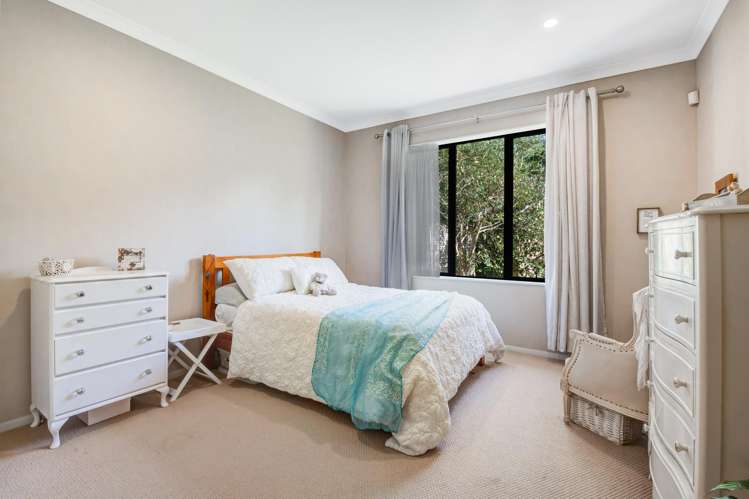 22 Bur Oak Terrace Schnapper Rock_24