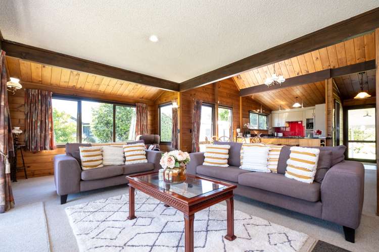 12 Deakin Place Clive_6