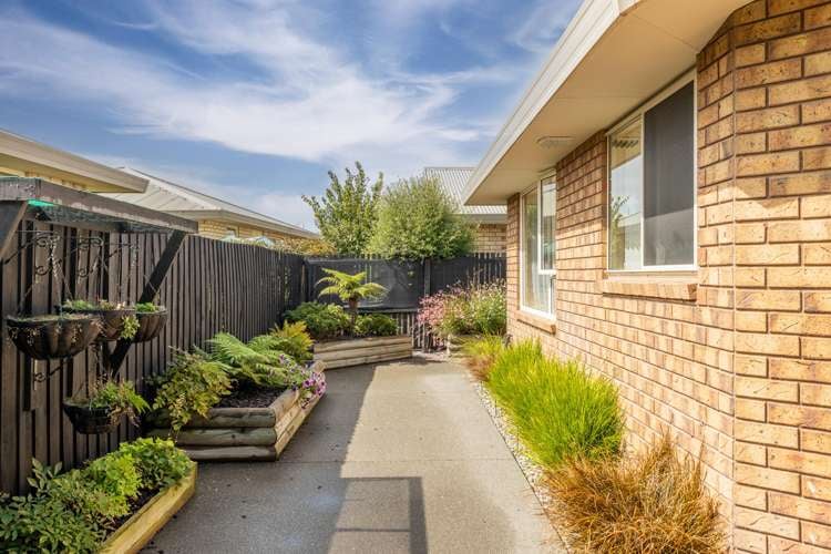 1 Charlotte Lane Woolston_11