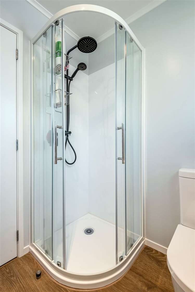 2/85 Eskdale Road Birkdale_17