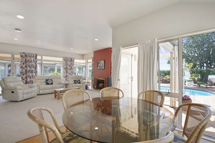 84 Rushgreen Avenue Pahurehure_14