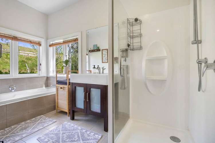 1238 Peak Road Helensville_15