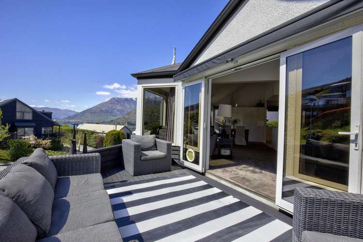 66 Hensman Road Queenstown Hill_10