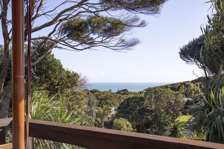 125 Seaview Road Piha_28