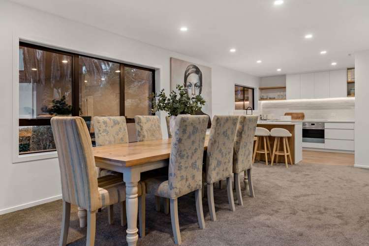 1/12 Surville Place Mairangi Bay_30