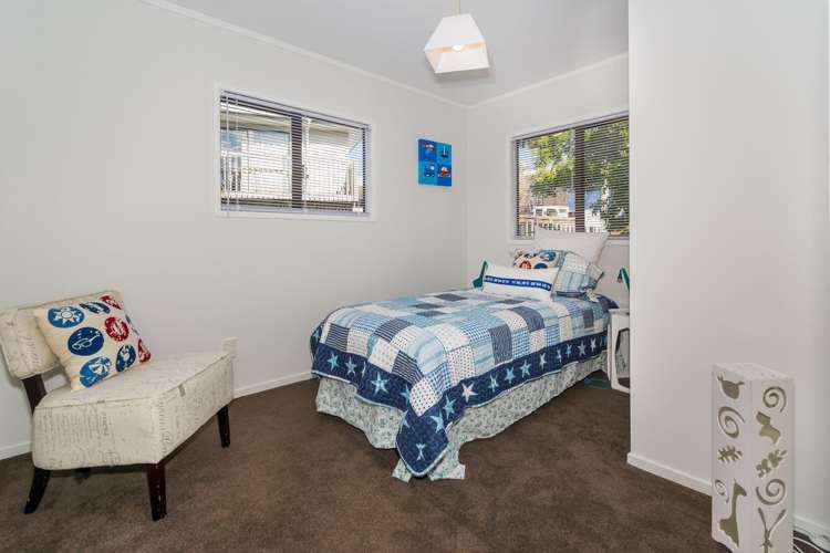 3/27 Aeroview Drive Beach Haven_8