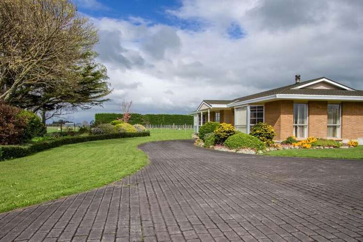 121 Mace Road Hauraki Surrounds_3