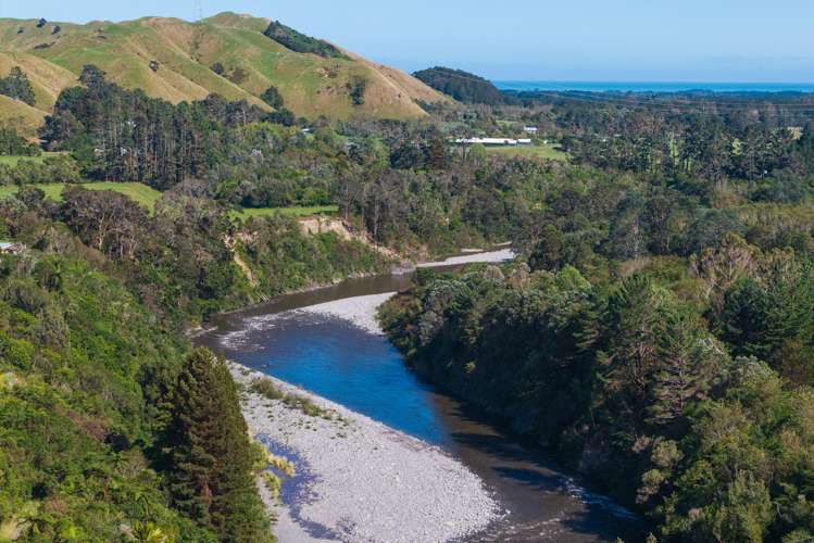 76 Parenga Road Te Horo_33