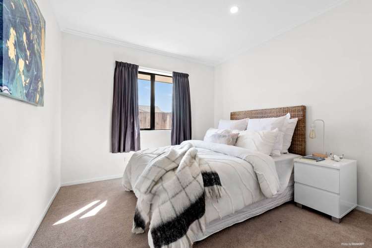 8 Lieshout Way Pukekohe_6