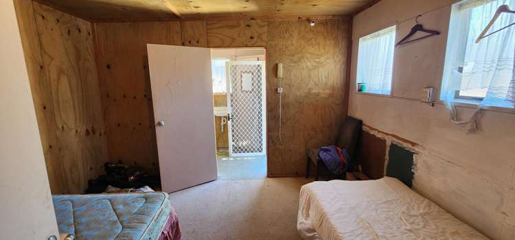 21 Otutehapari Road Waihau Bay_14