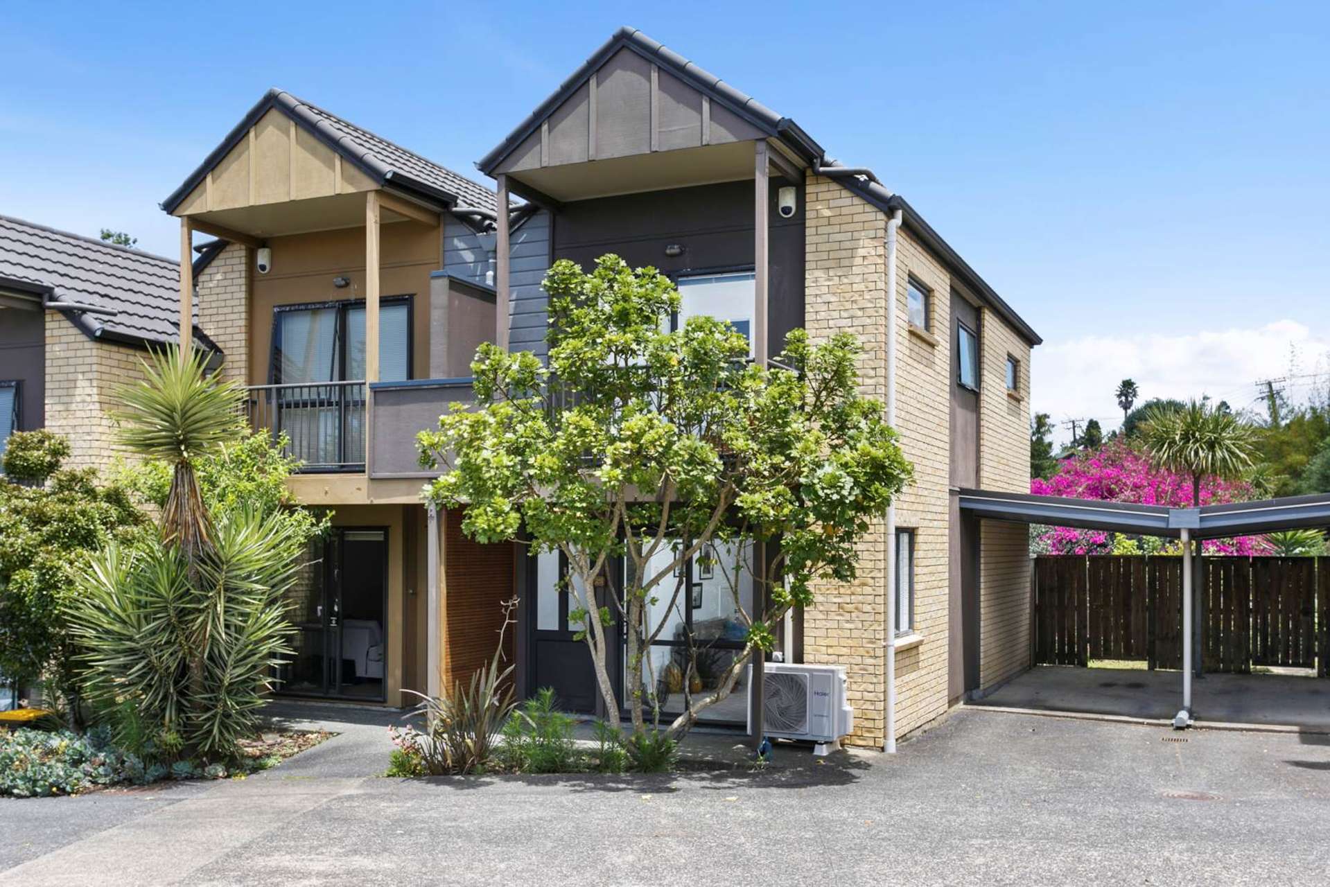 25/94 Glengarry Road Glen Eden_0