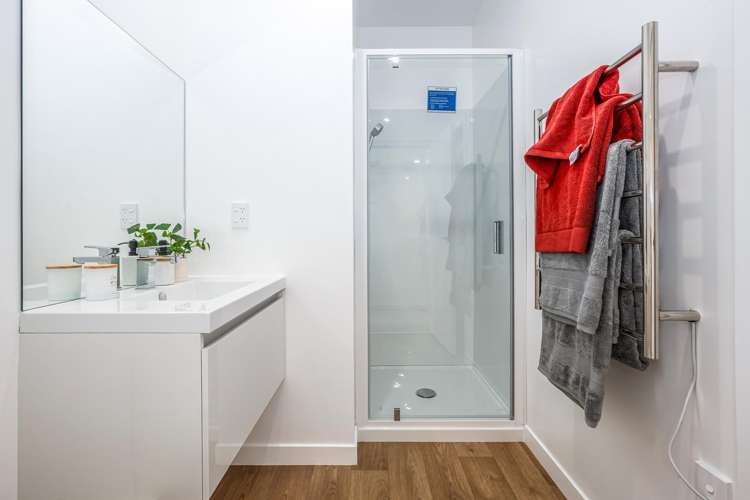 1-63 Harbour View Drive Whitby_30