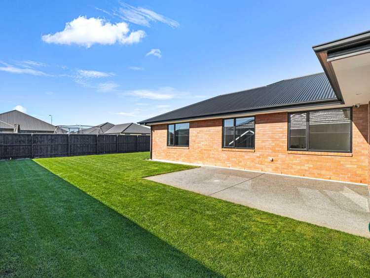 10 Weaver Street Woodend_17