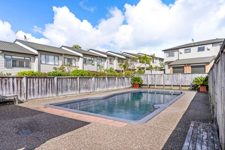 48/22 Northcross drive Oteha_19