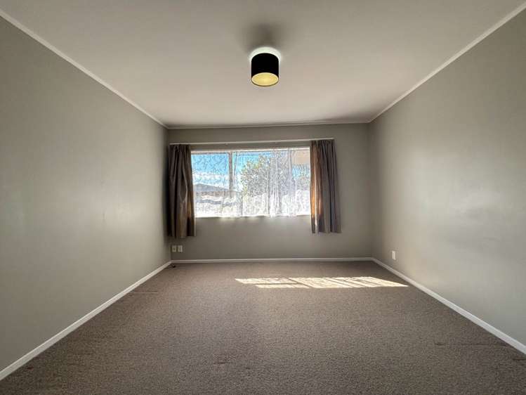 3 Pickwick Parade Mellons Bay_4