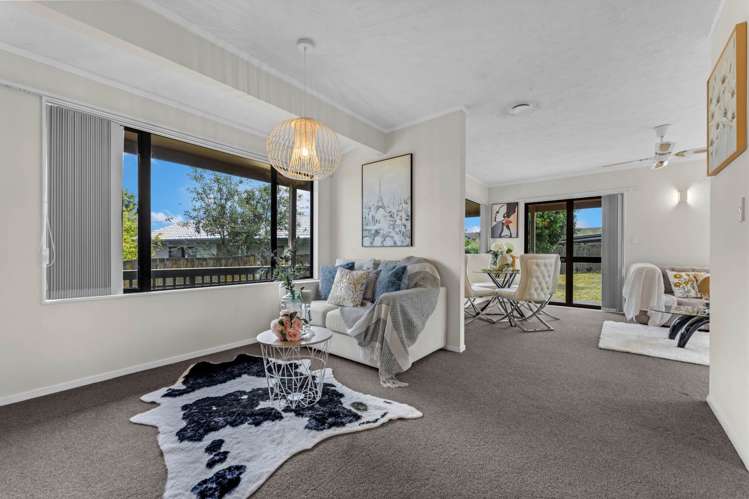 18 Greenstone Place Clover Park_15