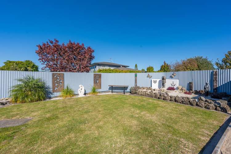 27 Holyrood Street Taradale_16