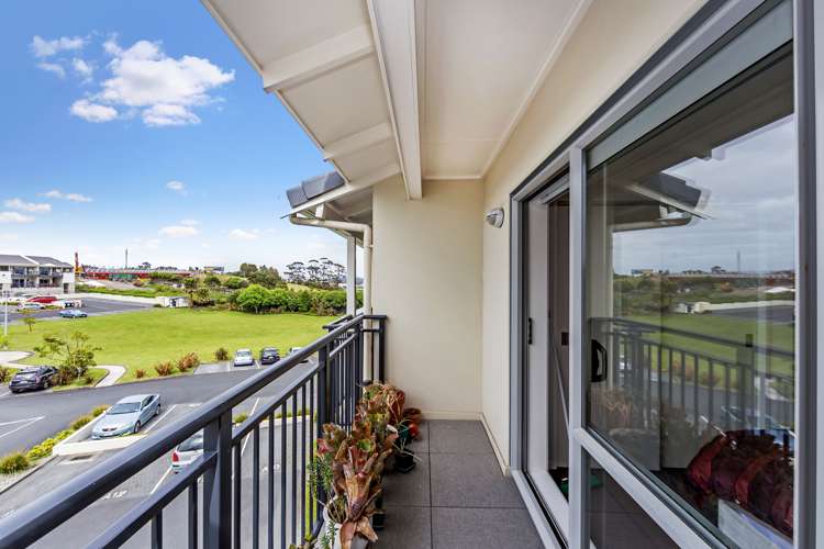 A18/71 Spencer Road Oteha_12