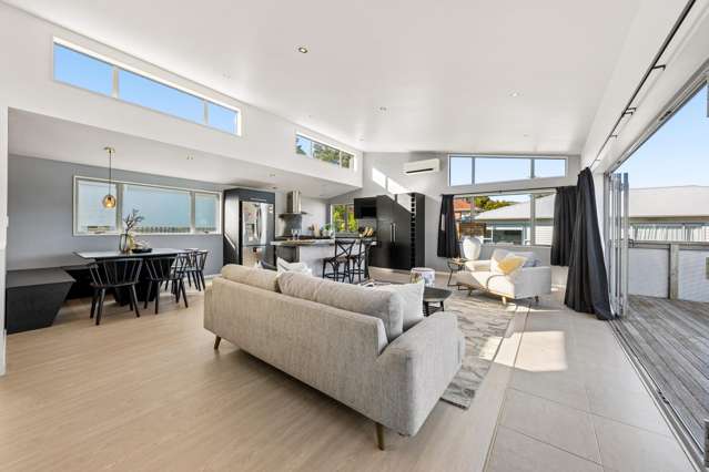 8A Norman Road Titirangi_4