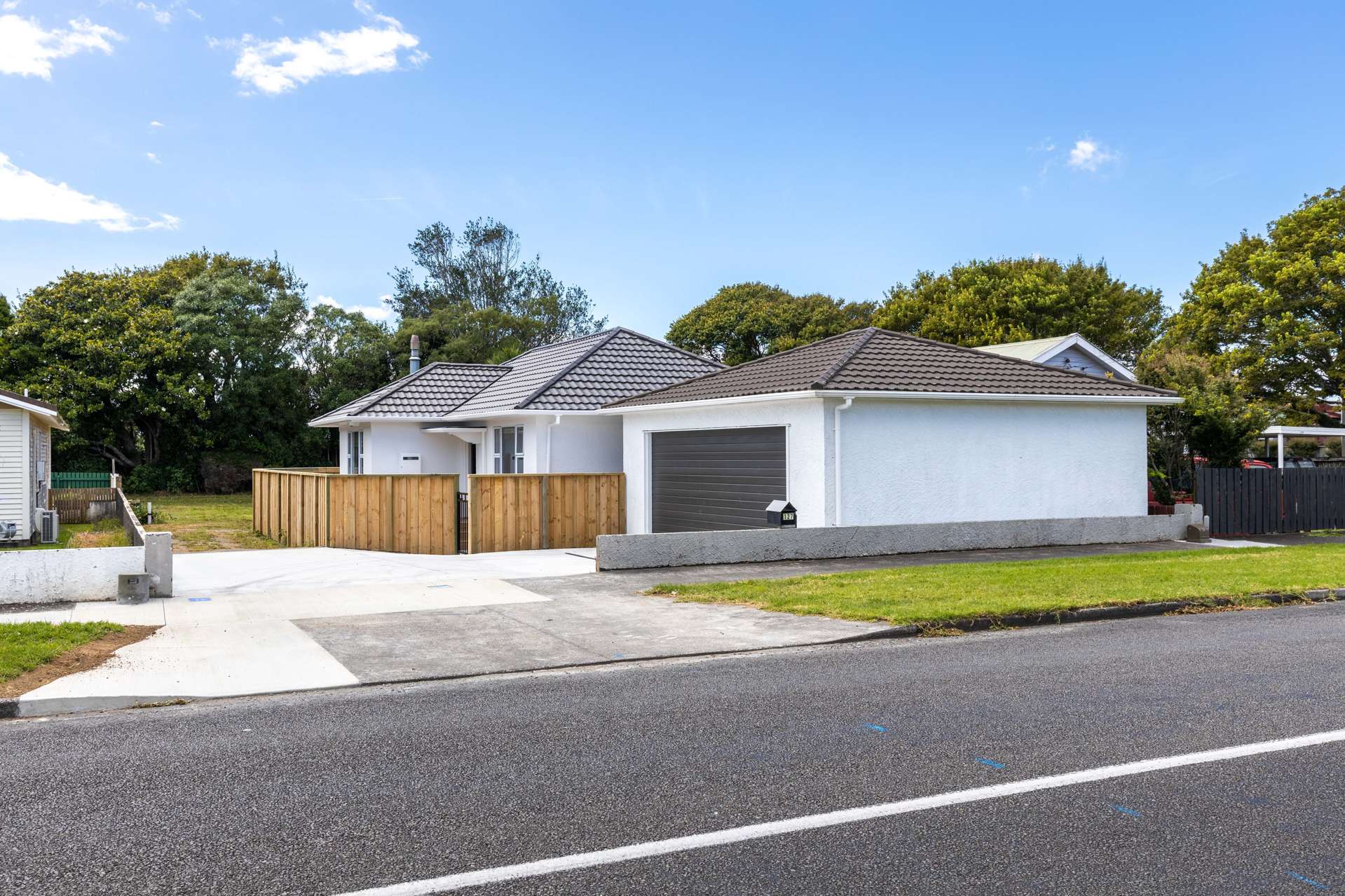 127 Govett Avenue Frankleigh Park New Plymouth Houses for Sale