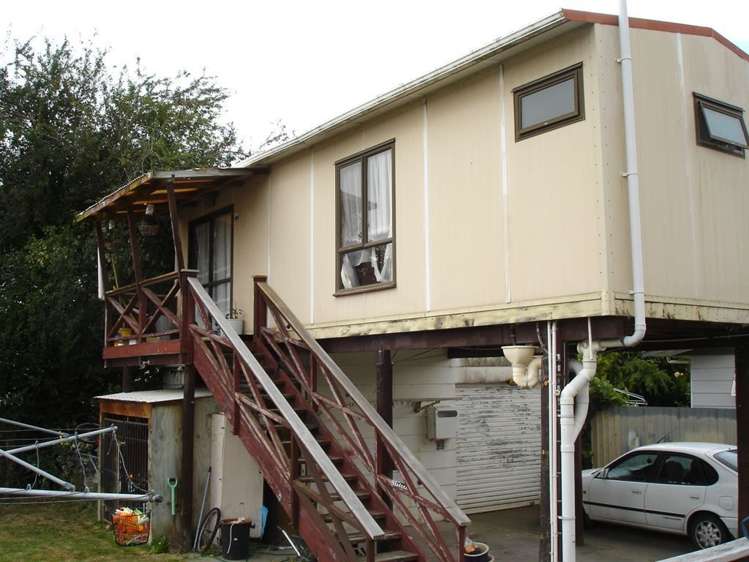 320 Portsmouth Road Flaxmere_12