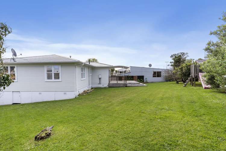 13 Sheehan Road Te Atatu South_5