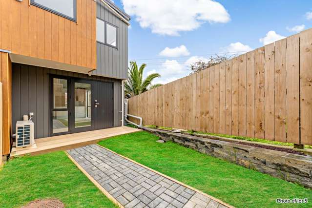 Premium End Unit - Brand New  $575,000