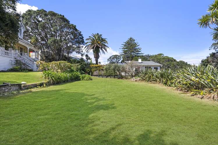 4A Clarence Road and 1A Hall Street Northcote Point_30