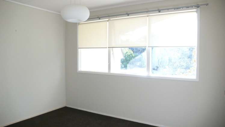 19 Coroglen Avenue Birkenhead_6