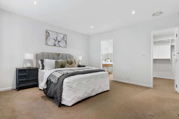 122 Beach Road Castor Bay_11