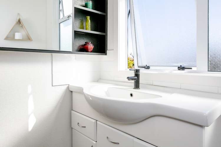 1/20 Gillies Avenue Taupo_13