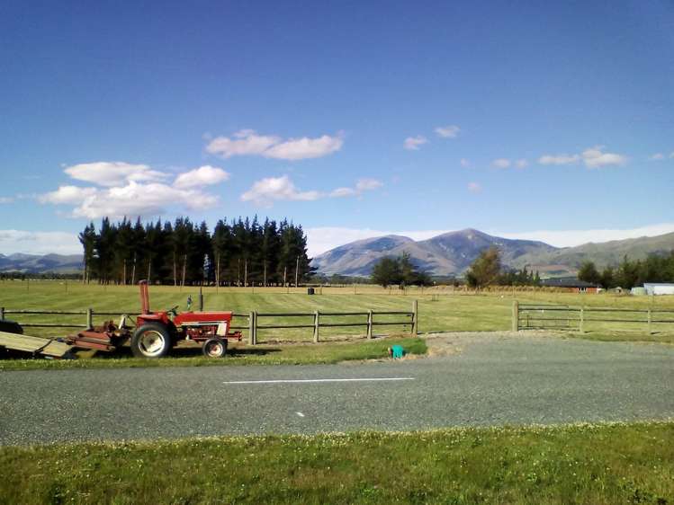 480 Ellis Road Te Anau Surrounds_4