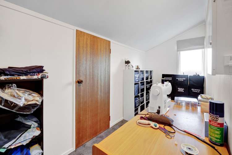 283 Glover Road Hawera_37