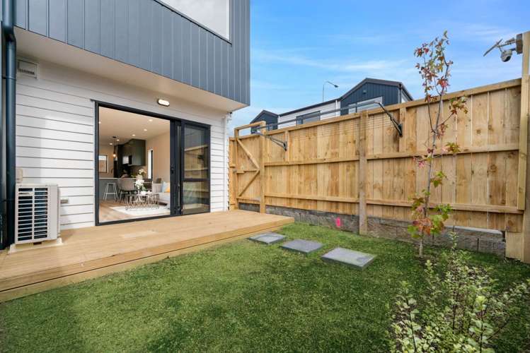 4/285 Te Atatu Road Te Atatu South_12