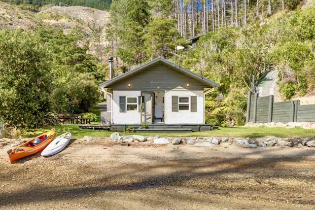 - Opua Bay, Tory Channel Queen Charlotte Sound_3