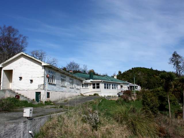 8 Old Coach Road Kaitangata_1