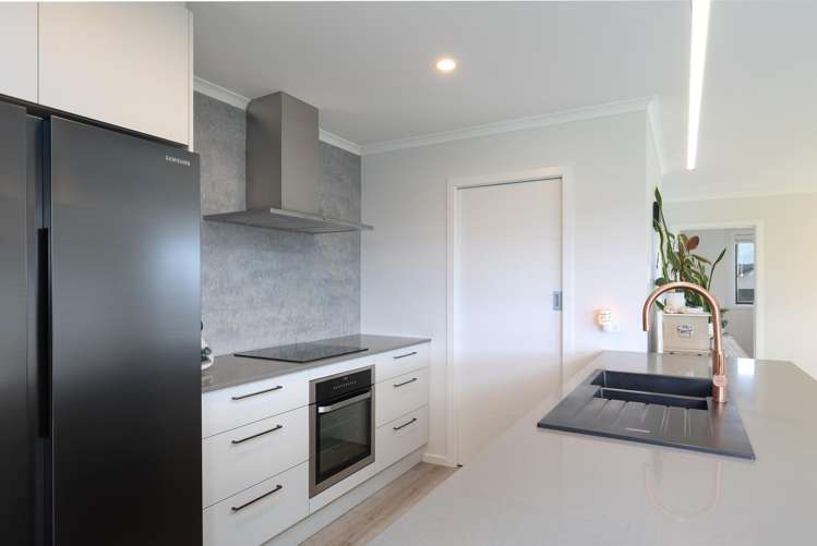 66 Katania Heights Brightwater_3