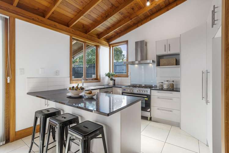 81a Owairaka Avenue Mount Albert_5