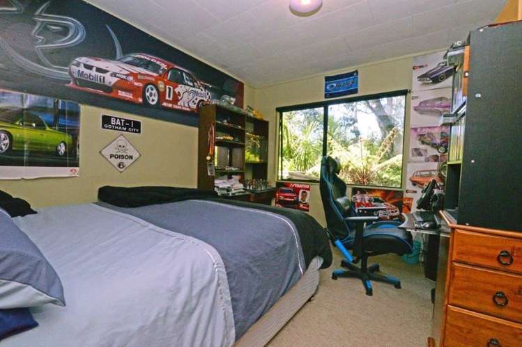 2/16 Ayrton Street Te Atatu South_12