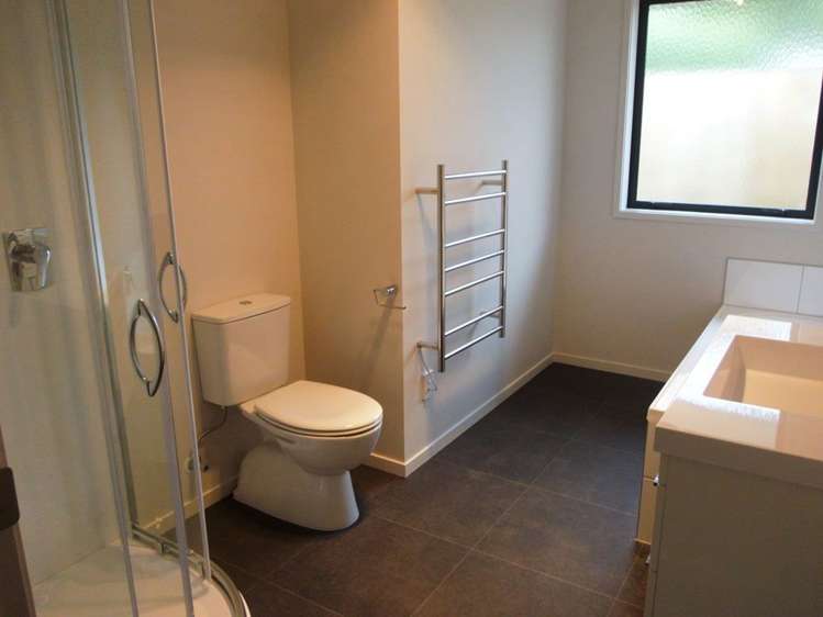 4 Austen Way Hairini_8