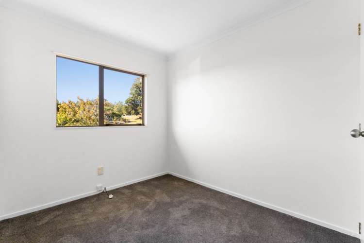 25 Loughanure Place Massey_13