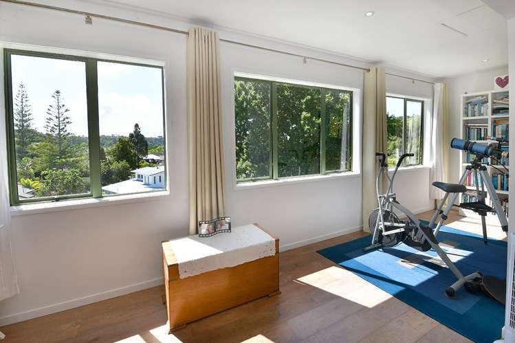 49 Cochrane Avenue Arkles Bay_4