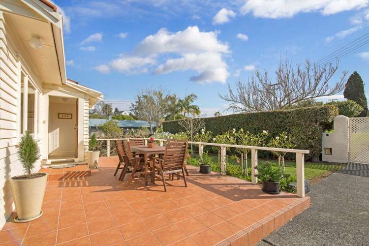 11 Luplau Crescent Cockle Bay_18