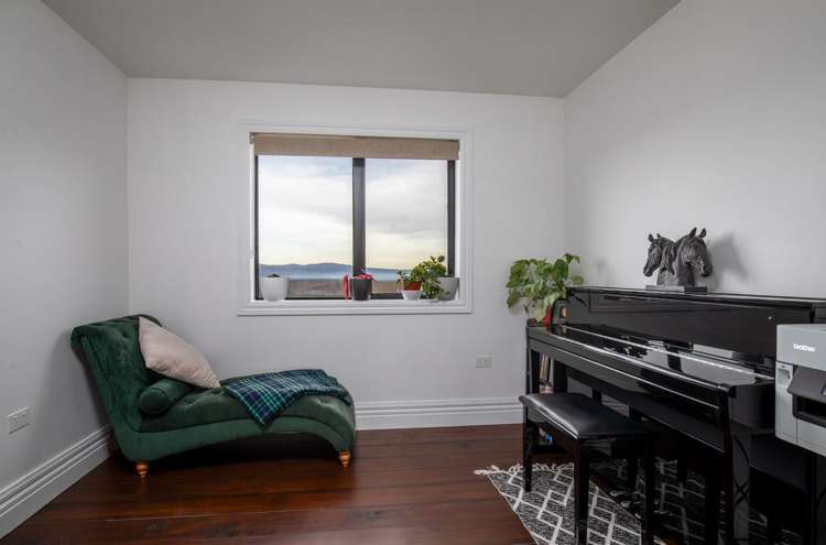 403 McArthur Road Alexandra_8