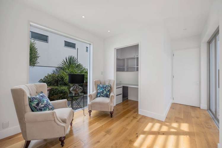 20 Courtneys West Harbour_22