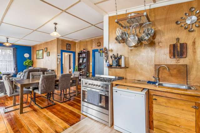 6 and 8 Princess Street Marton_4