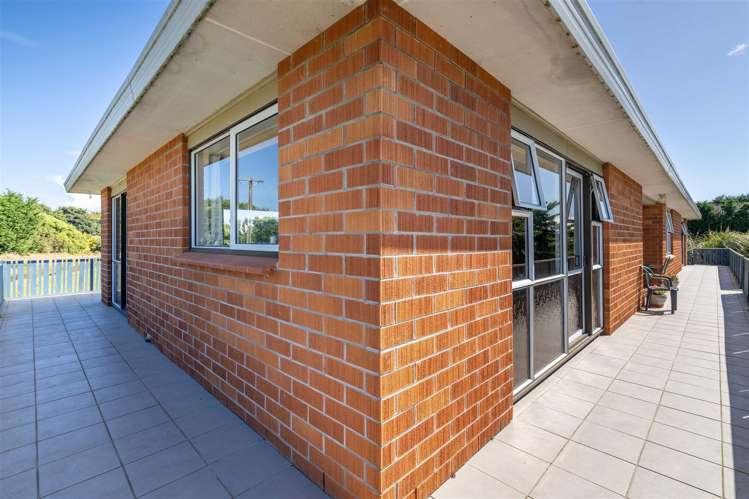 147 East Road Ascot_26