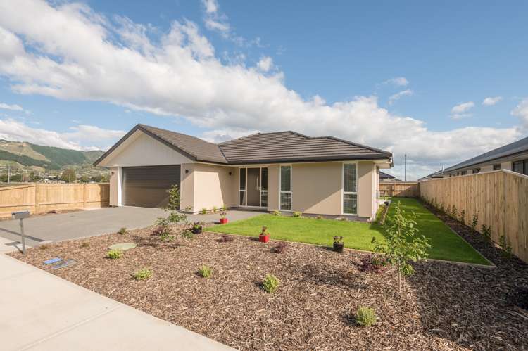 24 Oakdale Grove_0